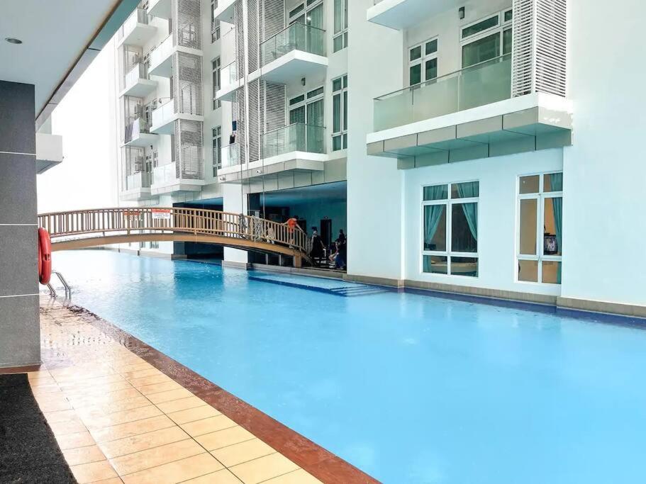 Ksl Mall 8-12 Pax, 65 Inc Tv Nflix ,hbo , Bathtub High Floor