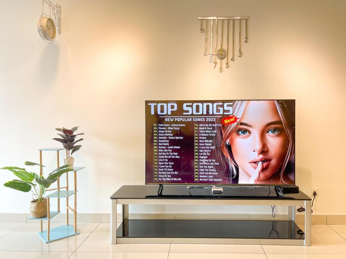 Ksl Mall 8-12 Pax, 65 Inc Tv Nflix ,hbo , Bathtub High Floor Apartment Johor Bahru