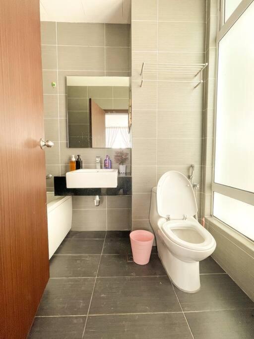 Apartment Ksl Mall 8-12 Pax, 65 Inc Tv Nflix ,hbo , Bathtub High Floor *